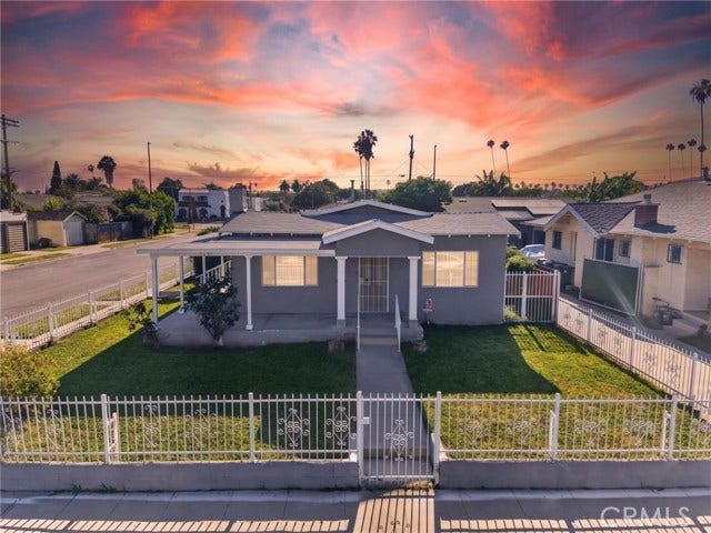 Property photo for 5157 Arlington AVE, Los Angeles, CA