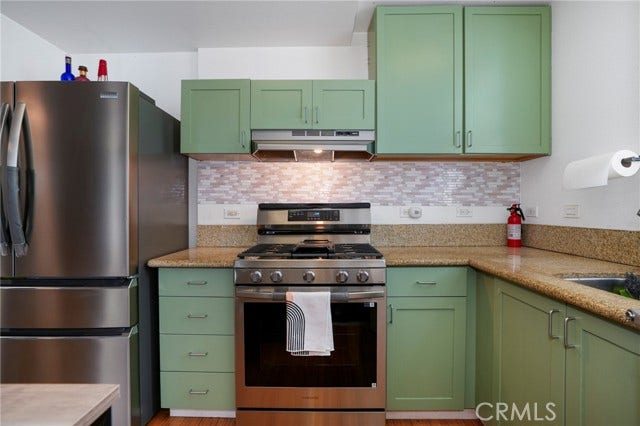 Property photo for 302 E 19th, #3, Long Beach, CA