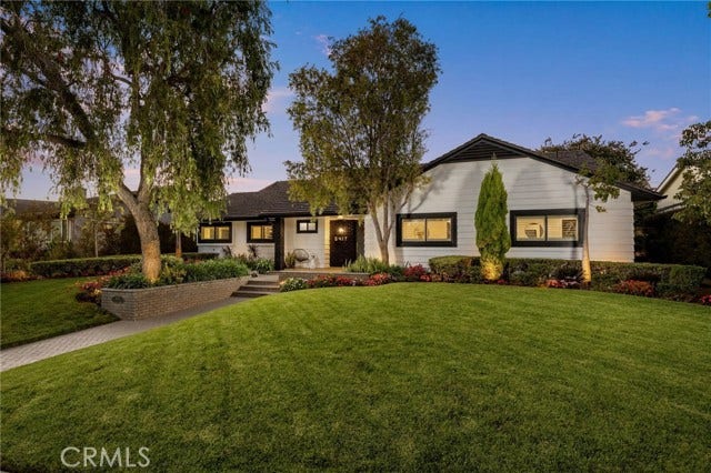 Property photo for 5417 E Anaheim RD, Long Beach, CA