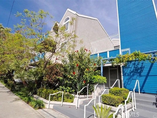 Property photo for 1200 Gaviota Avenue AVE, #305, Long Beach, CA