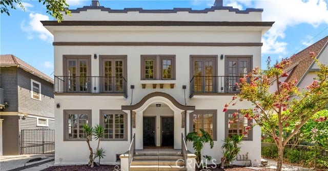 Property photo for 2220 Raymond, Los Angeles, CA