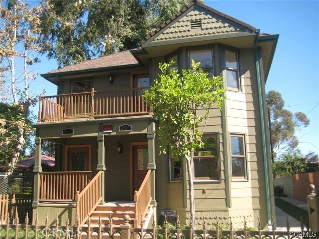 Property photo for 1974 Estrella AVE, Los Angeles, CA