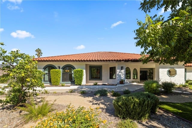 831 Pomello, Claremont, CA 91711