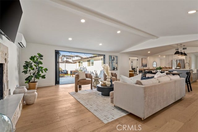 3107 Gibraltar, Costa Mesa, CA 92626