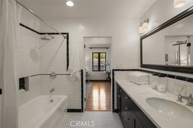 2098 Roosevelt, Altadena, CA 91001