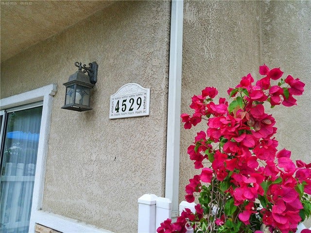 Property photo for 4529 Colfax, Los Angeles, CA