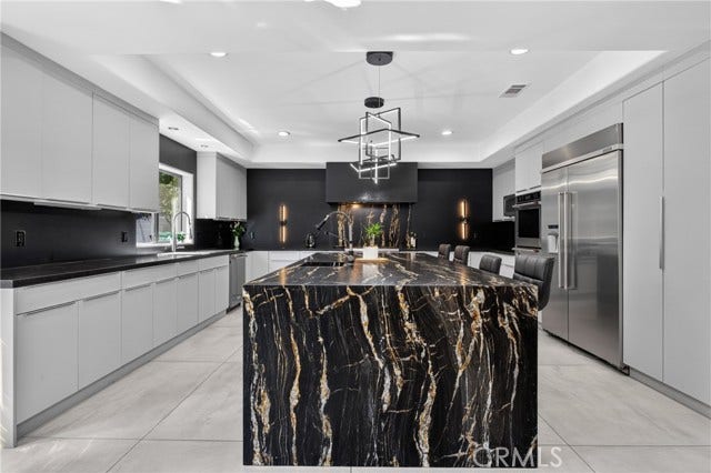 13964 Morrison ST, Sherman Oaks, CA 91423