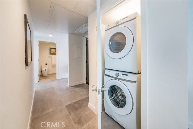214 S Westmoreland, #3, Los Angeles, CA 90004 214 S Westmoreland, #3, Los Angeles, CA 90004