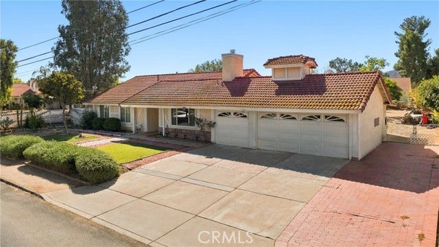 21465 Walnut, Wildomar, CA 92595