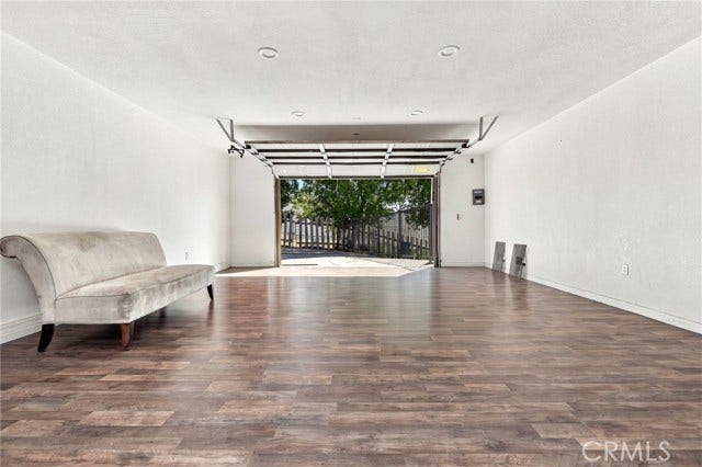 19015 Envoy, Corona, CA 92881
