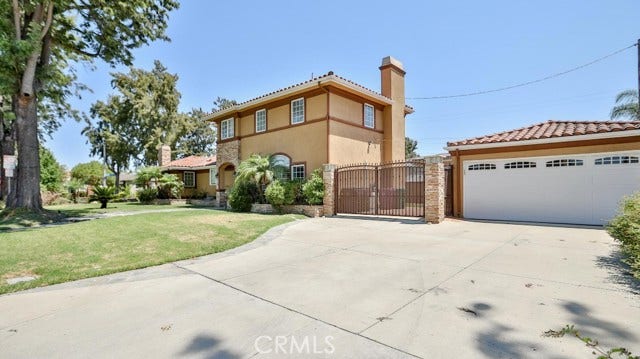 Property photo for 4704 E Centralia ST, Long Beach, CA