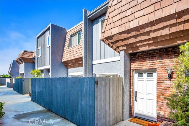 Property photo for 1155 11th ST, #15, Manhattan Beach, CA