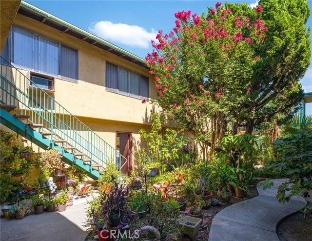 1817 E 2nd ST, Duarte, CA 91010