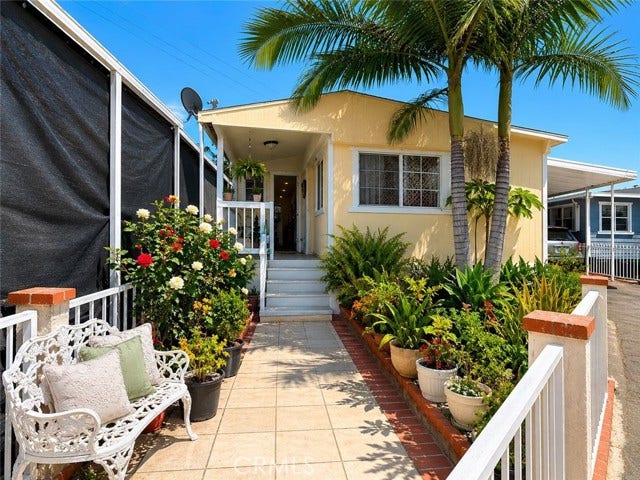 Property photo for 6475 Atlantic AVE, #250, Long Beach, CA