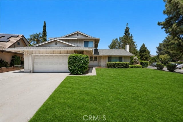 Property photo for 10811 Des Moines, Los Angeles, CA