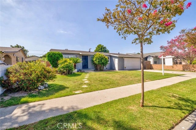 Property photo for 1136 E 71st, Long Beach, CA