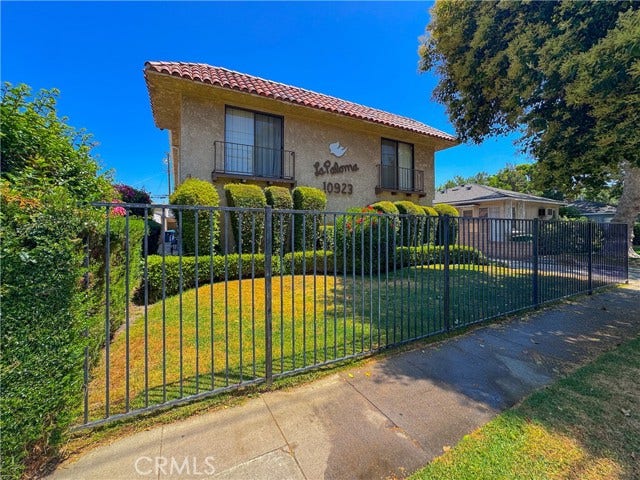 Property photo for 10923 Moorpark ST, North Hollywood, CA