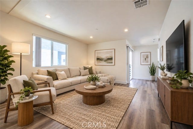 Property photo for 1421 S New Hampshire AVE, #1/2, Los Angeles, CA