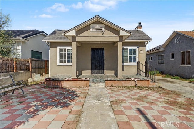 Property photo for 2829 S Rimpau, Los Angeles, CA