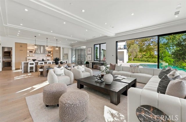 76 Hillcrest LN, Newport Beach, CA 92660