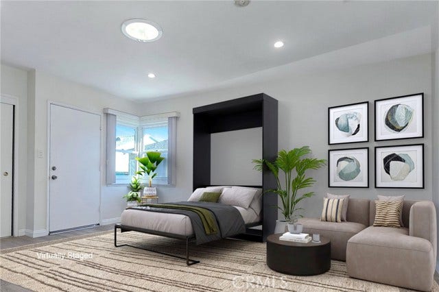 Rear Studio Living/Bedroom
