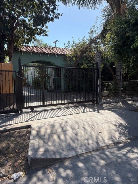 Property photo for 450 E 70th, Los Angeles, CA