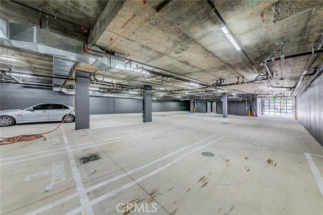 214 S Westmoreland, #3, Los Angeles, CA 90004 214 S Westmoreland, #3, Los Angeles, CA 90004