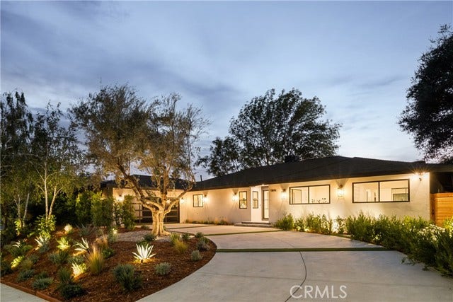 Property photo for 4041 Sapphire DR, Encino, CA