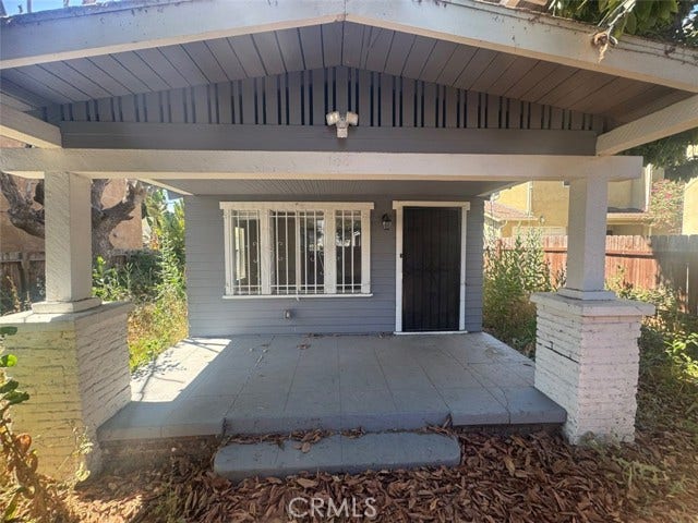 Property photo for 788 E 40th PL, Los Angeles, CA