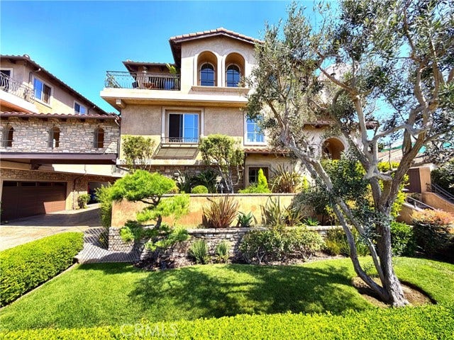 Property photo for 706 S Pacific Coast, Redondo Beach, CA