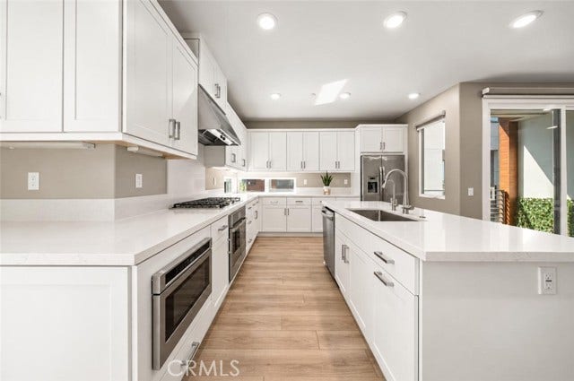 253 Waypoint, Tustin, CA 92782