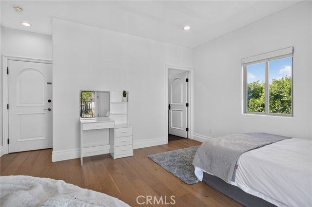 13964 Morrison ST, Sherman Oaks, CA 91423