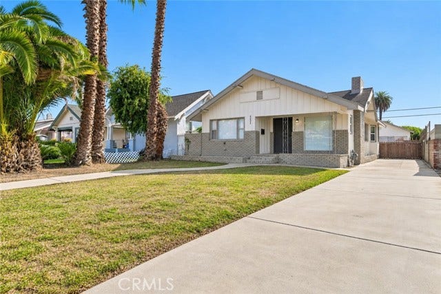 Property photo for 5032 S Wilton PL, Los Angeles, CA