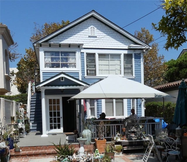 Property photo for 218 N Broadway, Redondo Beach, CA