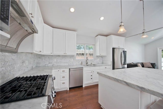 17343 Martha ST, Encino, CA 91316