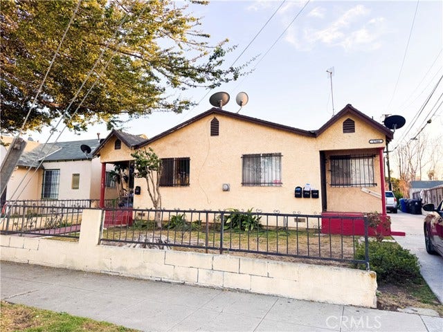 Property photo for 1746 W 82nd ST, Los Angeles, CA