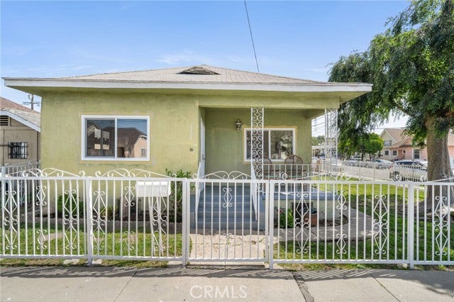 Property photo for 2202 Gates ST, Los Angeles, CA