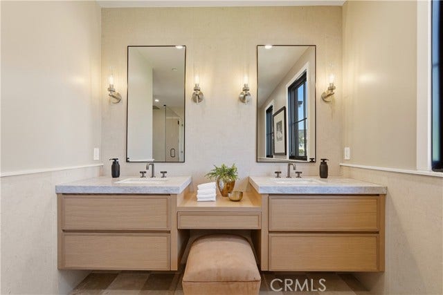 707 Wildomar ST, Pacific Palisades, CA 90272