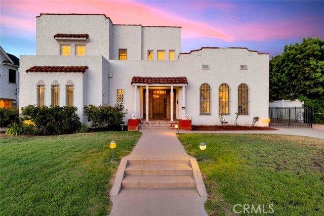 Property photo for 1224 S Wilton PL, Los Angeles, CA