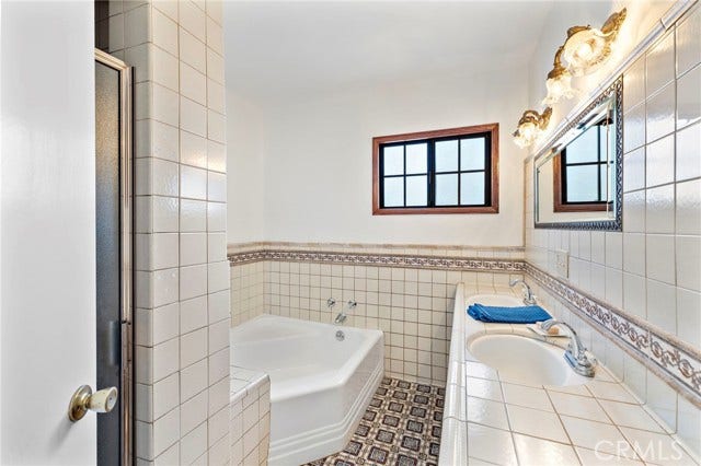 Soaking tub and walk-in shower