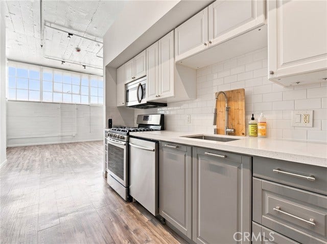 Property photo for 420 S San Pedro, #222, Los Angeles, CA