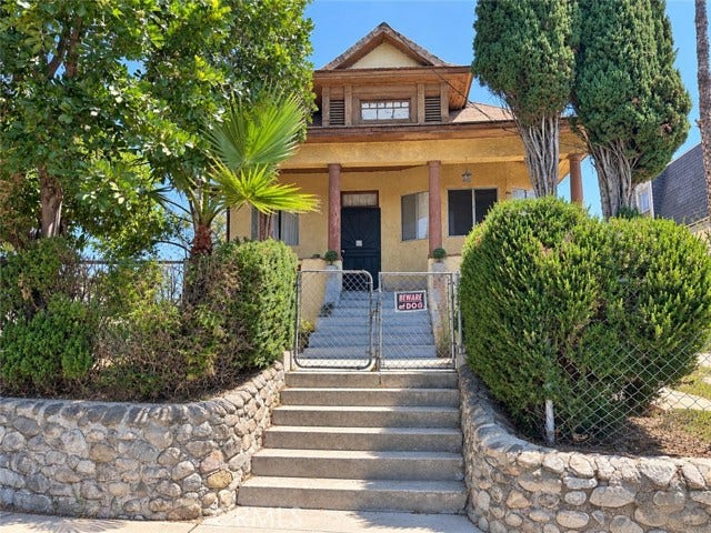 Property photo for 1601 Pennsylvania AVE, Los Angeles, CA