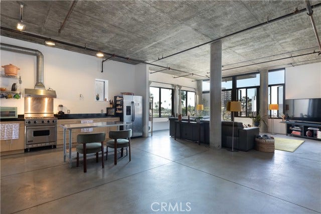 Property photo for 835 Locust AVE, #419, Long Beach, CA