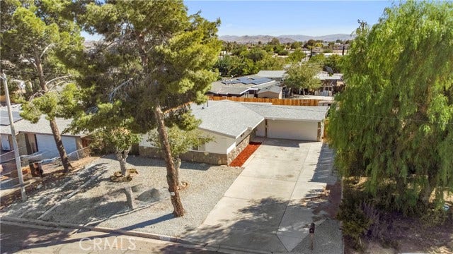 15105 Condor, Victorville, CA 92394 15105 Condor, Victorville, CA 92394