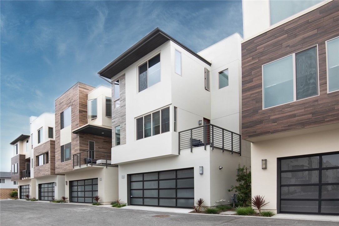 Property photo for 3 Ebb Tide Circle, Newport Beach, CA
