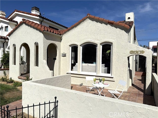 Property photo for 158 Covina, Long Beach, CA