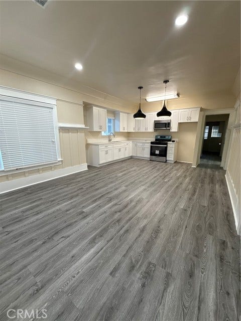 Property photo for 240 W 54th, Los Angeles, CA