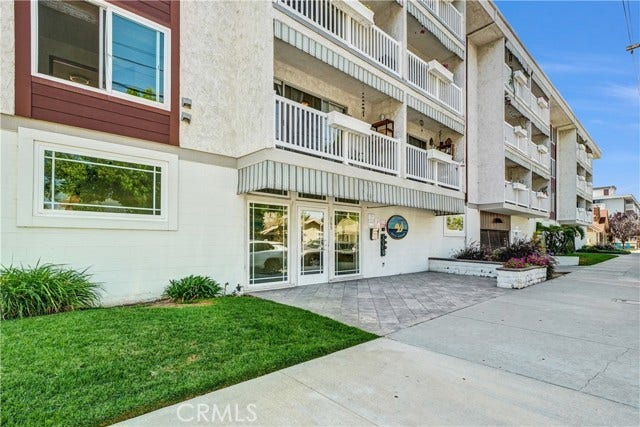 Property photo for 363 Newport AVE, #113, Long Beach, CA