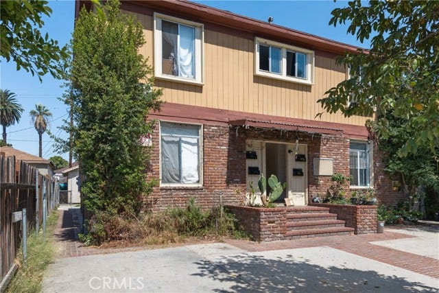 Property photo for 915 E 23rd ST, Los Angeles, CA