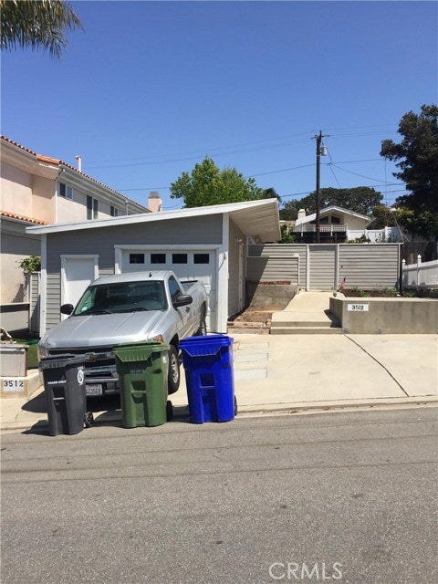 Property photo for 3512 Palm Avenue, Manhattan Beach, CA